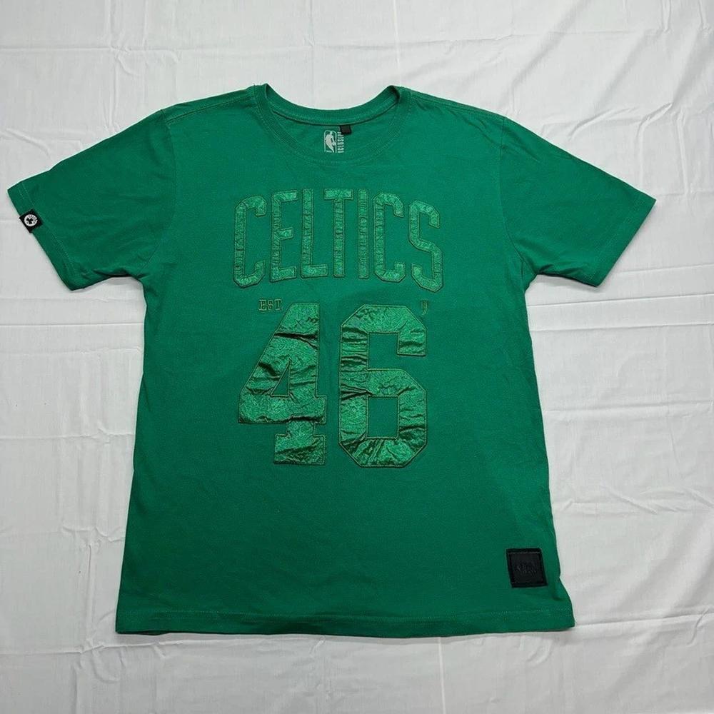Boston Celtics  Exclusive Green T Shirt   Est 46
